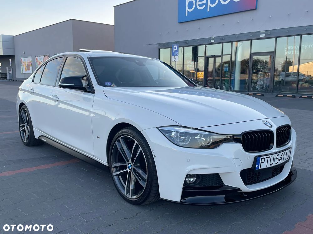 BMW Seria 3 330e iPerformance M Sport Shadow - 13