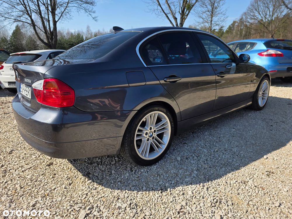 BMW Seria 3 - 33