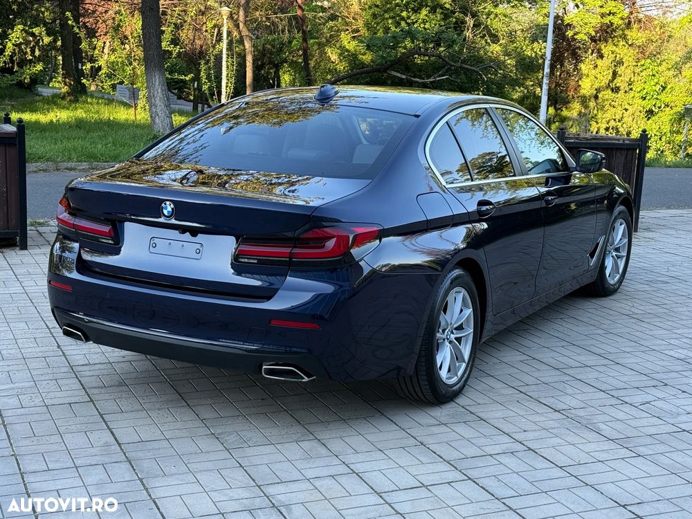 BMW Seria 5 530e Aut. Luxury Line - 16