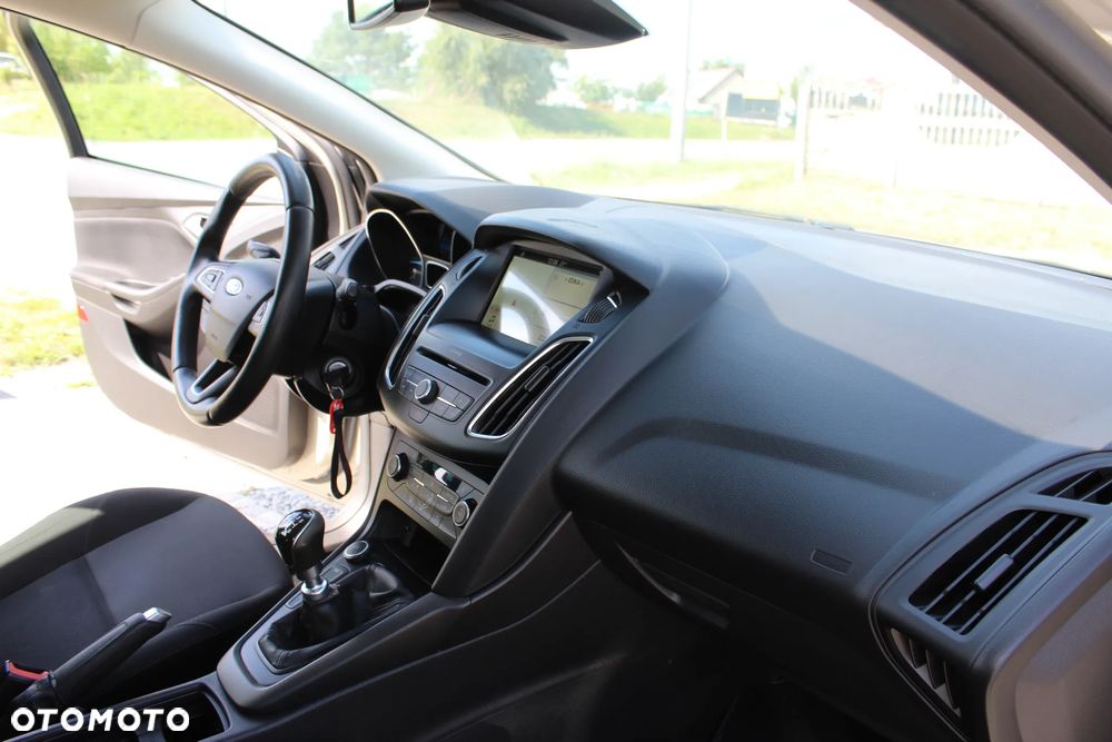 Ford Focus 1.6 TDCi ECOnetic 88g Start-Stopp-System Titanium - 21
