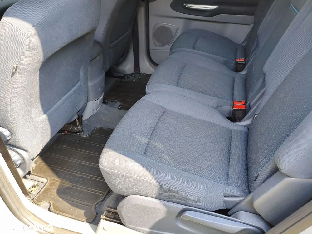 Ford S-Max 2.0 TDCi Ambiente - 20