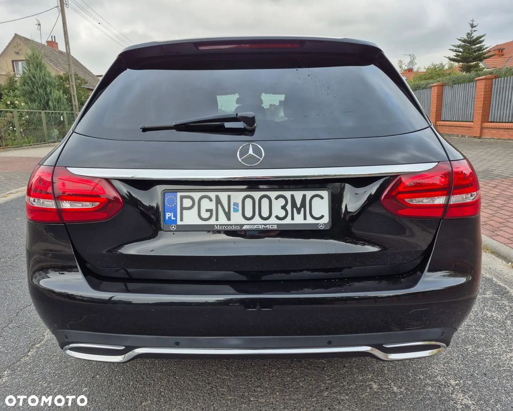 Mercedes-Benz Klasa C 220 d 4-Matic 9G-TRONIC - 11