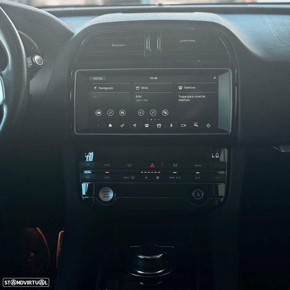 Jaguar F-Pace 2.0 i4D Prestige AWD Aut. - 26