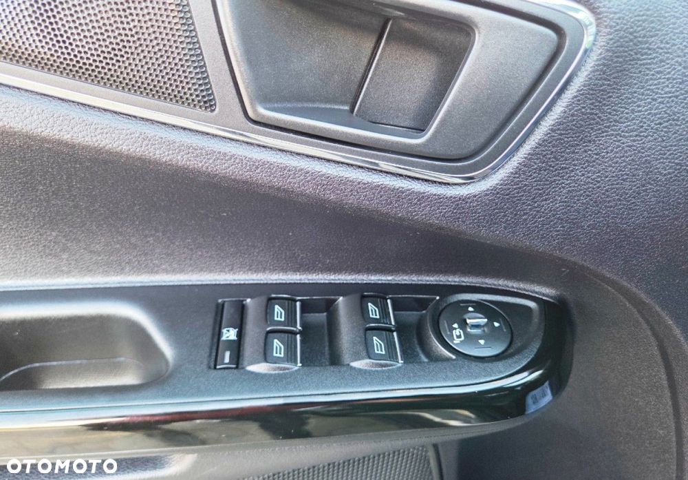 Ford B-MAX - 11