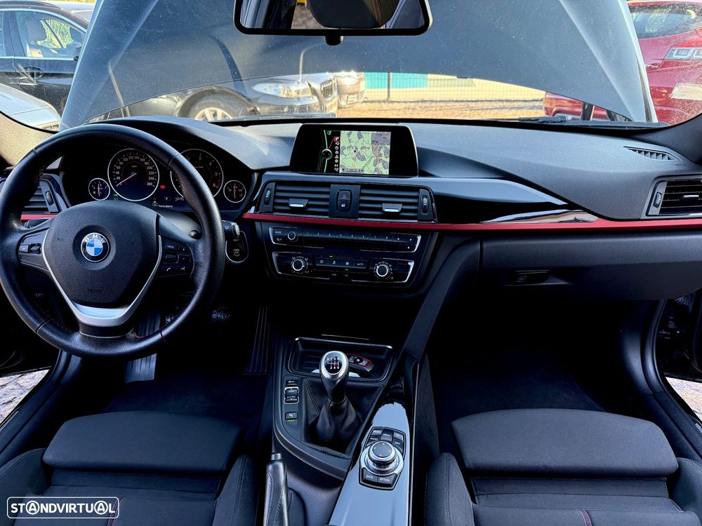 BMW 318 d Touring Line Sport - 44