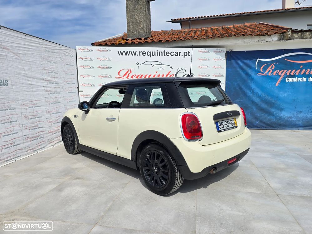 MINI 3 Portas One D - 13
