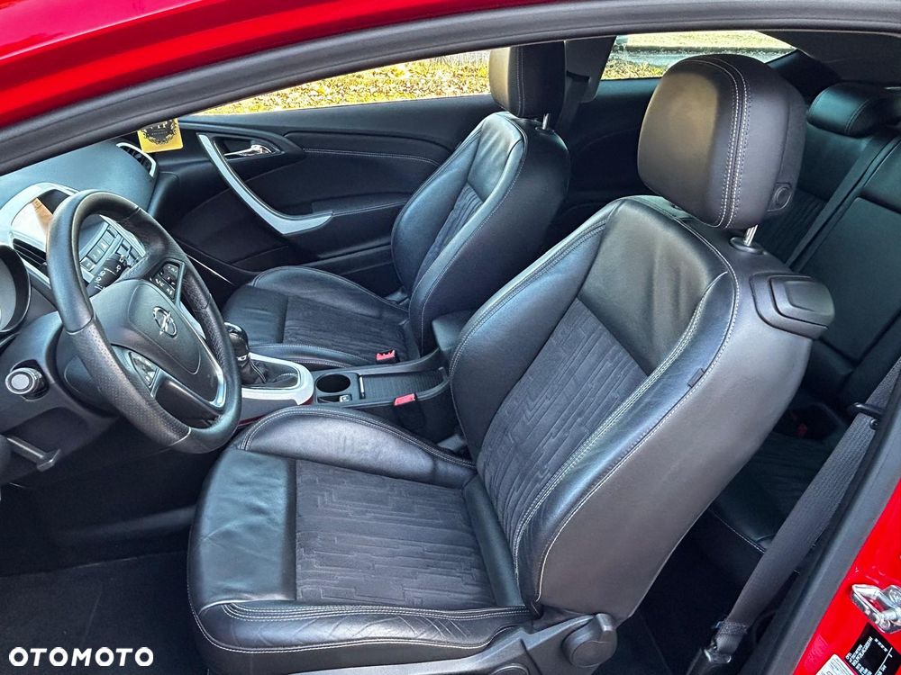 Opel Astra 1.6 Turbo Innovation - 11