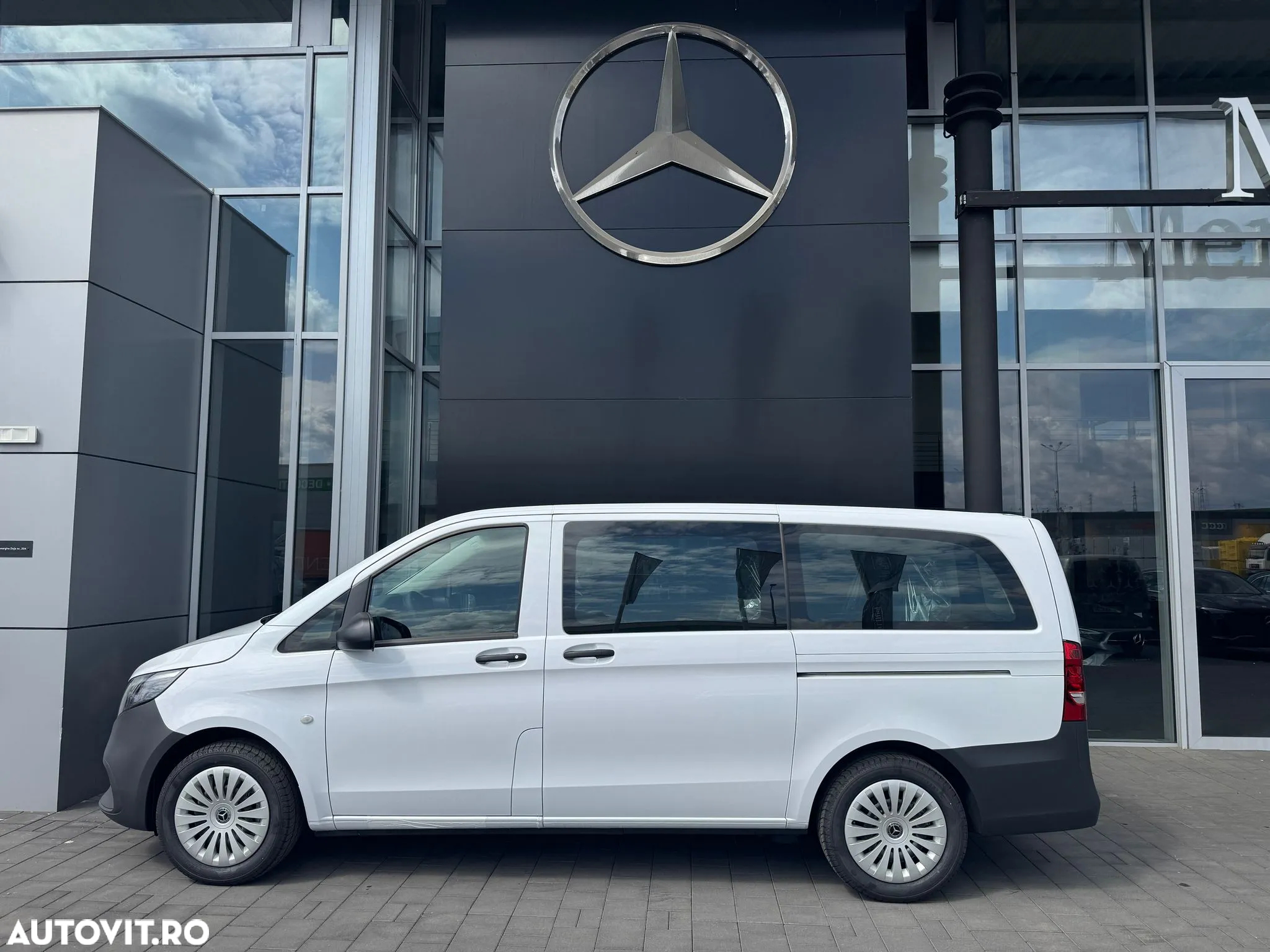 Mercedes-Benz Vito 114 CDI Tourer Lang HA Aut. PRO - 2