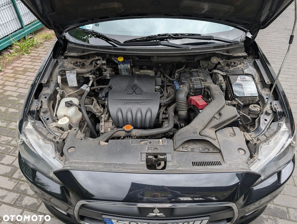 Mitsubishi Lancer 1.6 Invite - 12