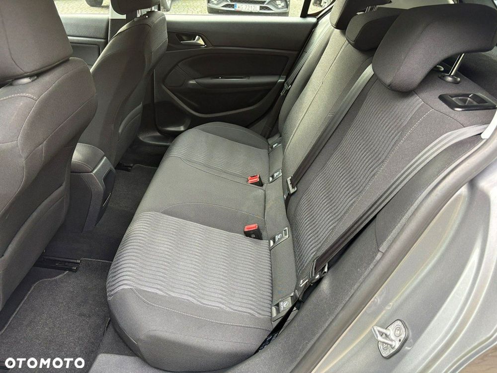 Peugeot 308 - 10