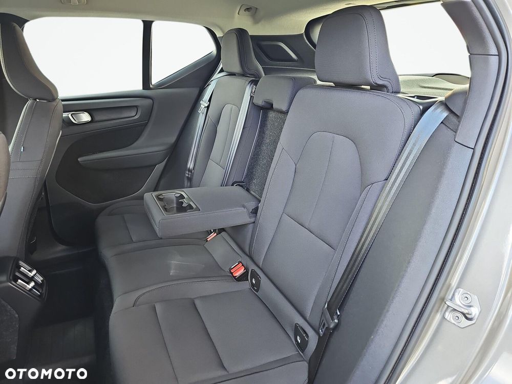 Volvo XC 40 - 30