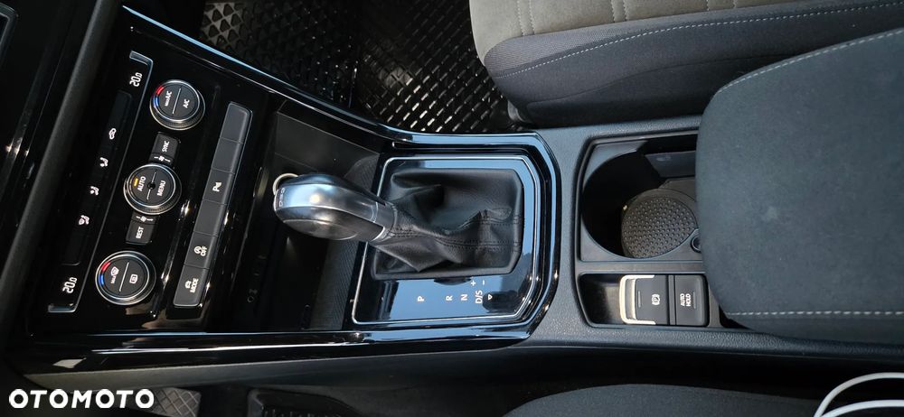 Volkswagen Touran 2.0 TDI BMT Highline DSG - 21