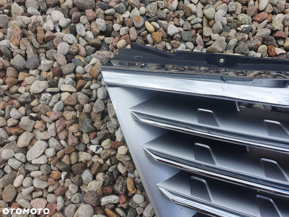 Grill atrapa SSangyong Rexton rok 12-17 - 2