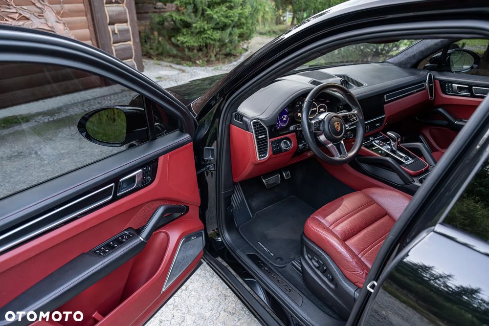 Porsche Cayenne GTS - 23