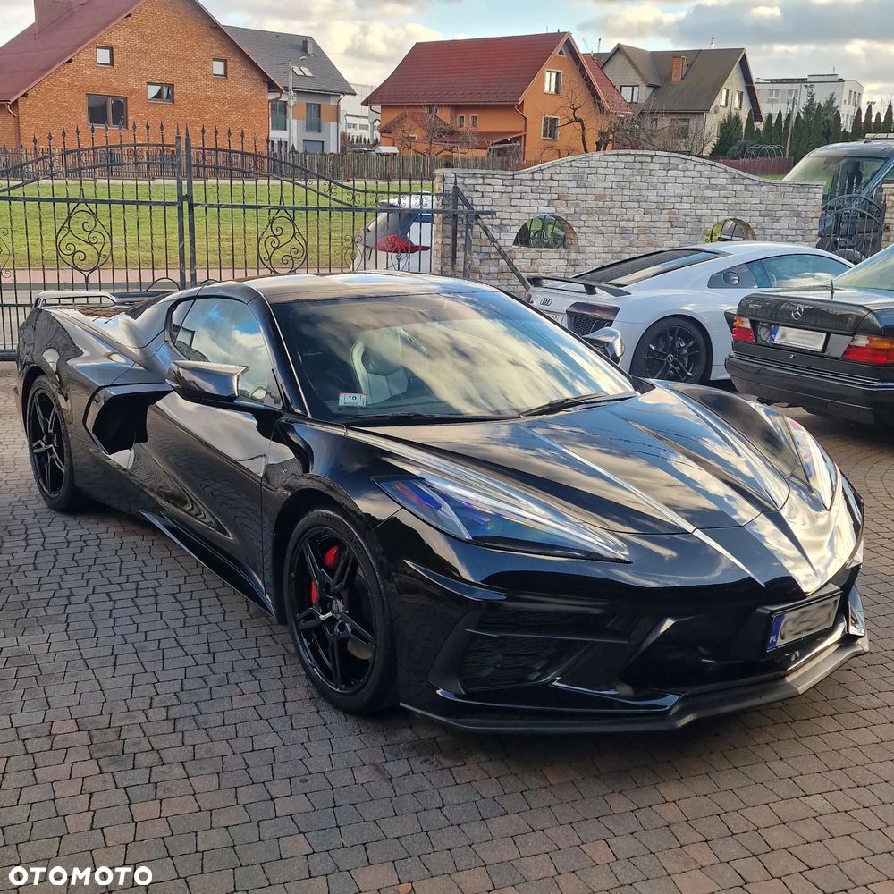 Chevrolet Corvette - 1