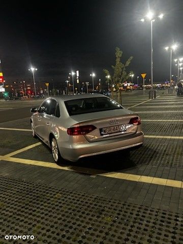 Audi A4 Limousine - 6