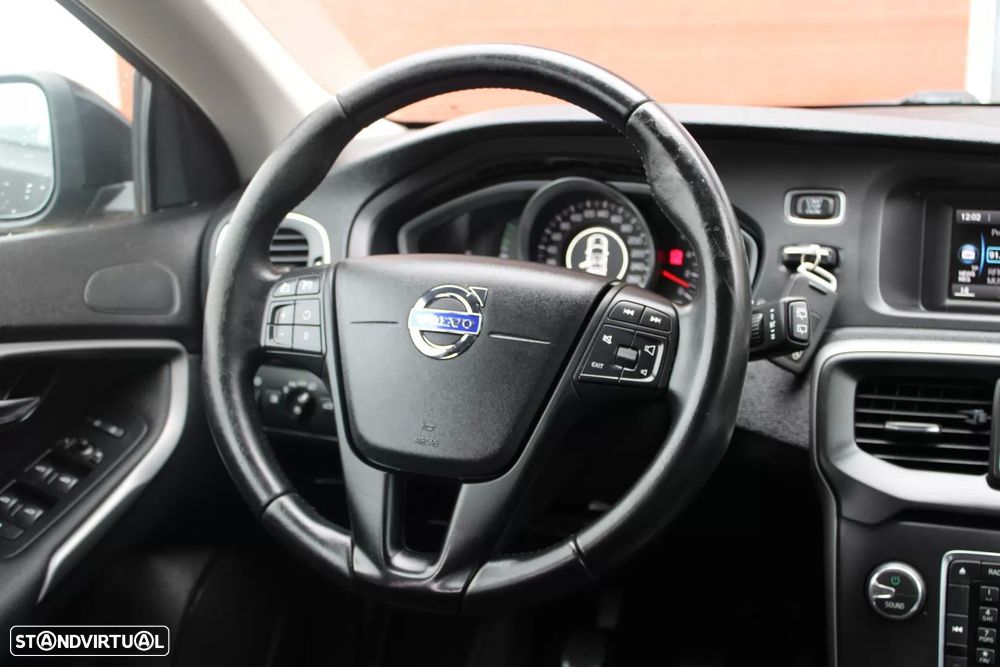 Volvo V40 2.0 D2 Momentum - 17