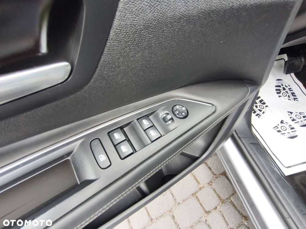Peugeot 3008 - 16