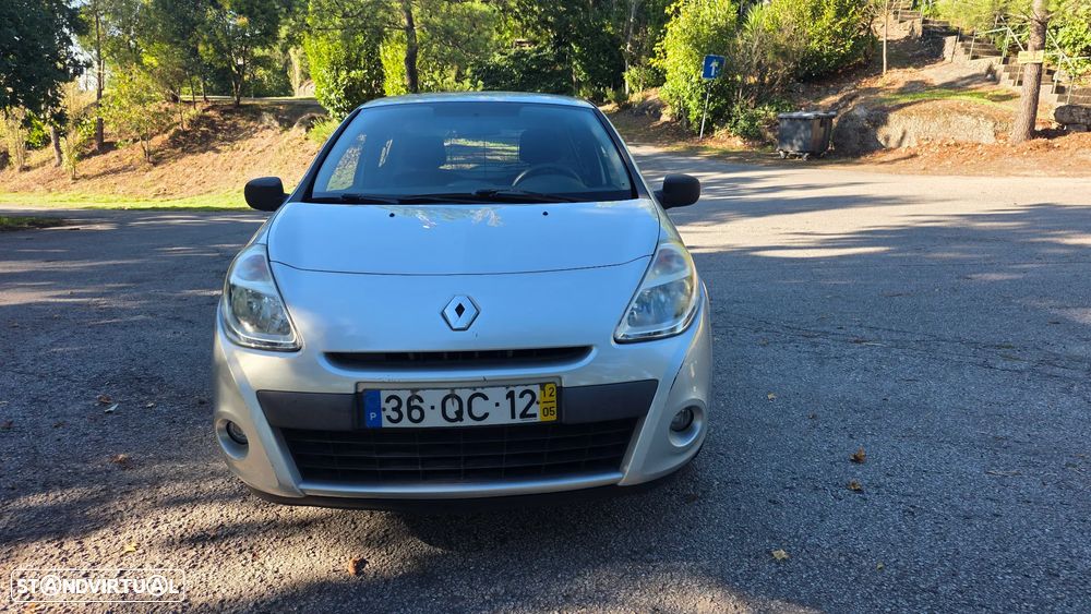 Renault Clio - 1