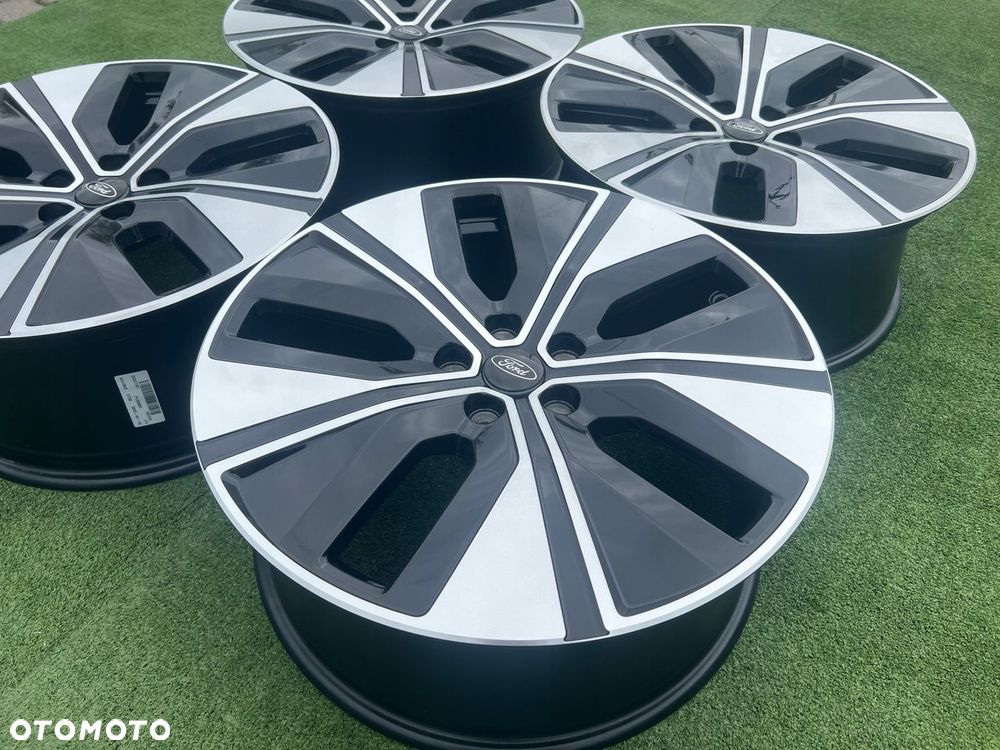 KOMPLET FELG FELGI ALU FORD VOLVO POLESTAR 19 5X108 ET50 ORYGINALNE