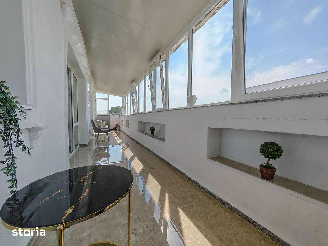 Living area of Apartament 2 bedroom in Strada Verbinelor