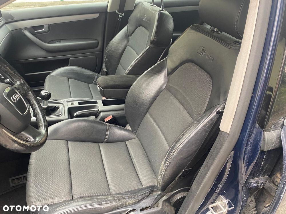 Audi A4 Limousine - 15