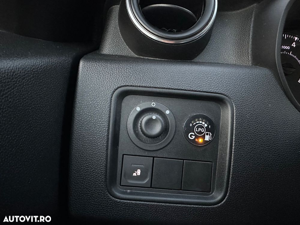 Dacia Duster SCe 115 2WD Prestige - 11