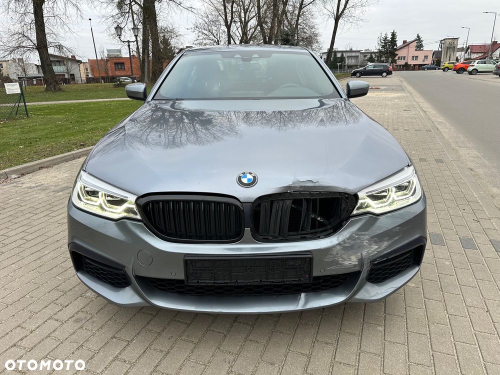 BMW Seria 5 530d xDrive Sport Line - 11