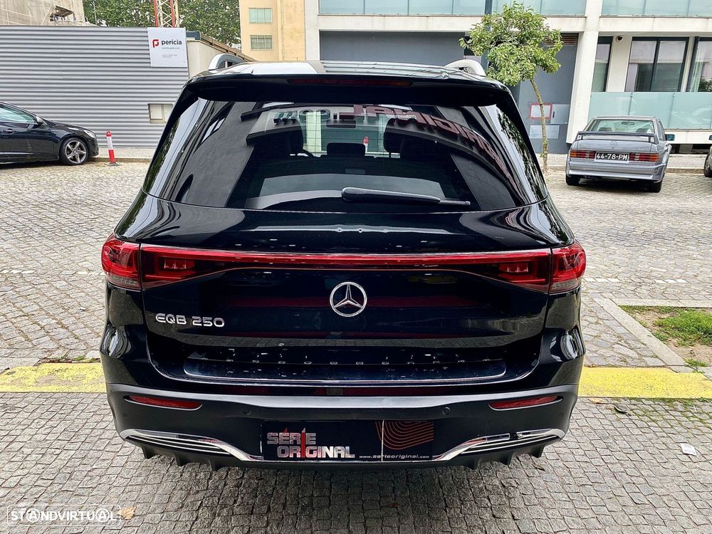 Mercedes-Benz EQB 250 AMG Line - 8