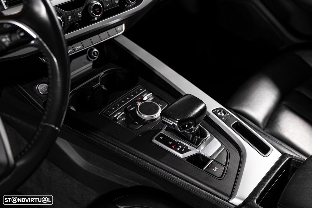 Audi A4 2.0 TDI S tronic - 15