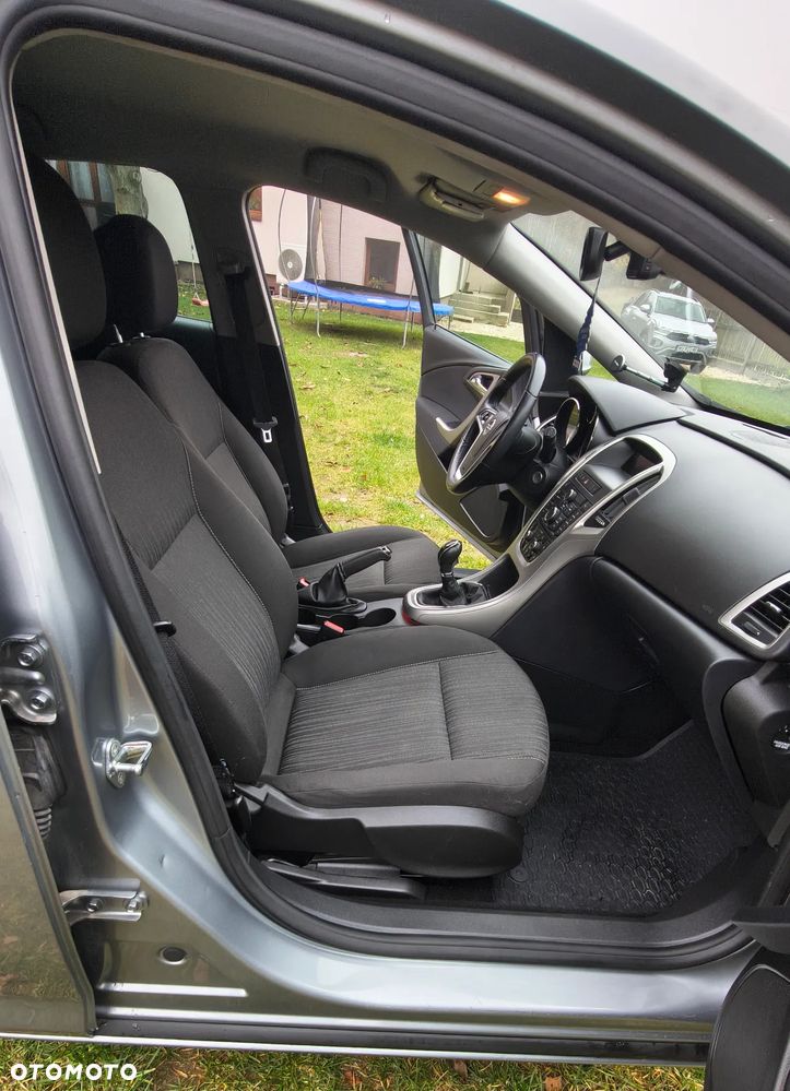 Opel Astra - 11