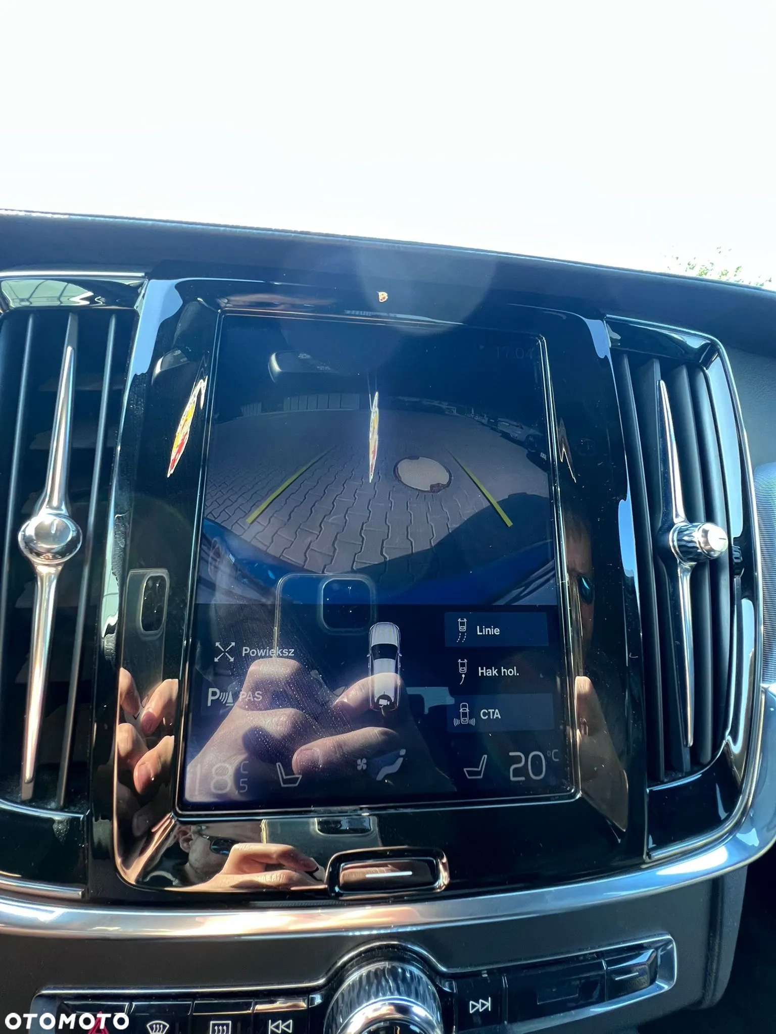 Volvo V90 D5 SCR AWD R-Design - 33