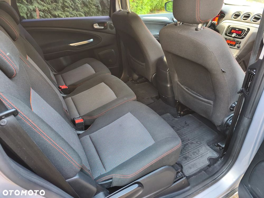 Ford S-Max 2.0 TDCi DPF Ambiente - 11