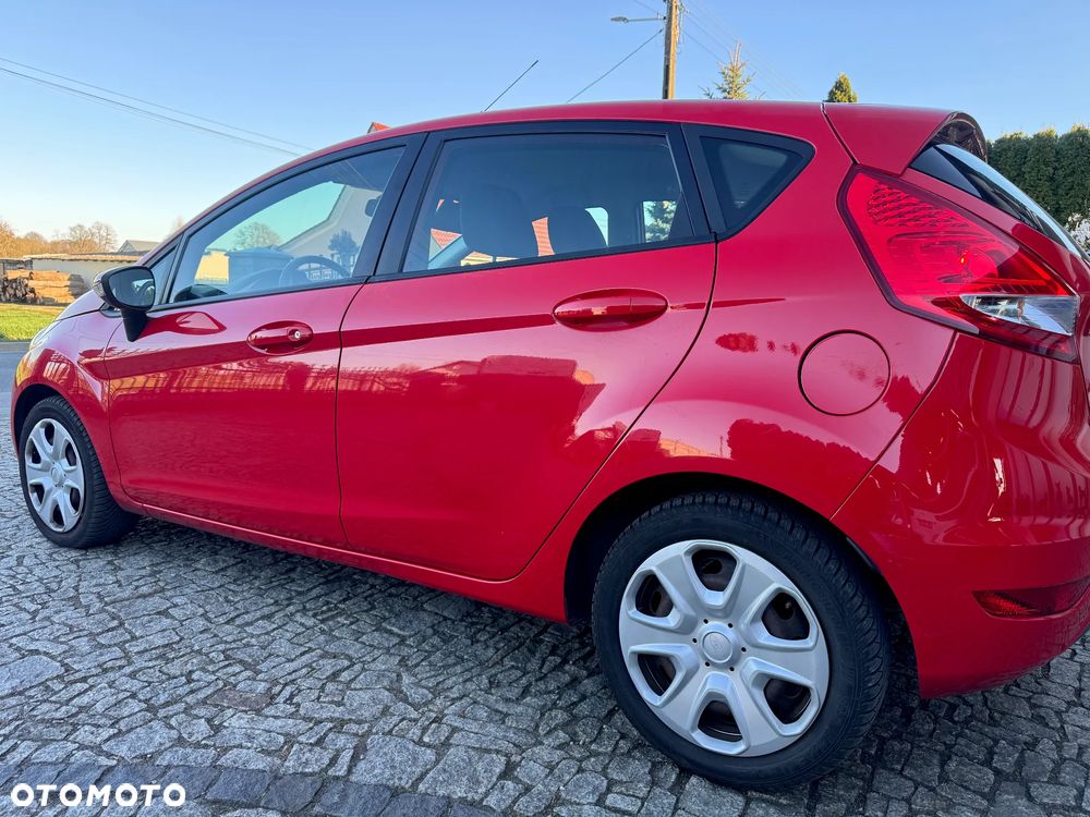 Ford Fiesta 1.25 Celebration - 10
