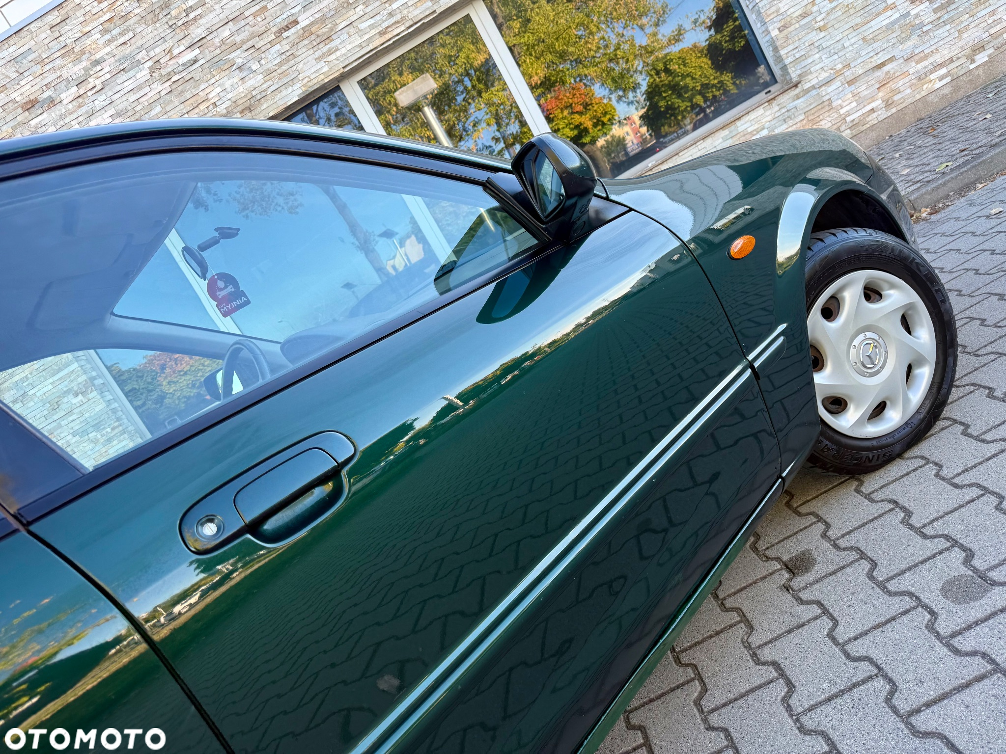 Mazda 323F 1.6 Exclusive - 21