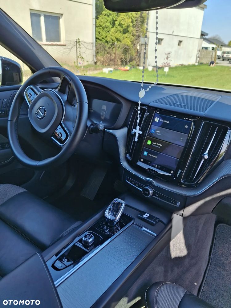 Volvo XC 60 B4 D AWD Plus Dark - 13