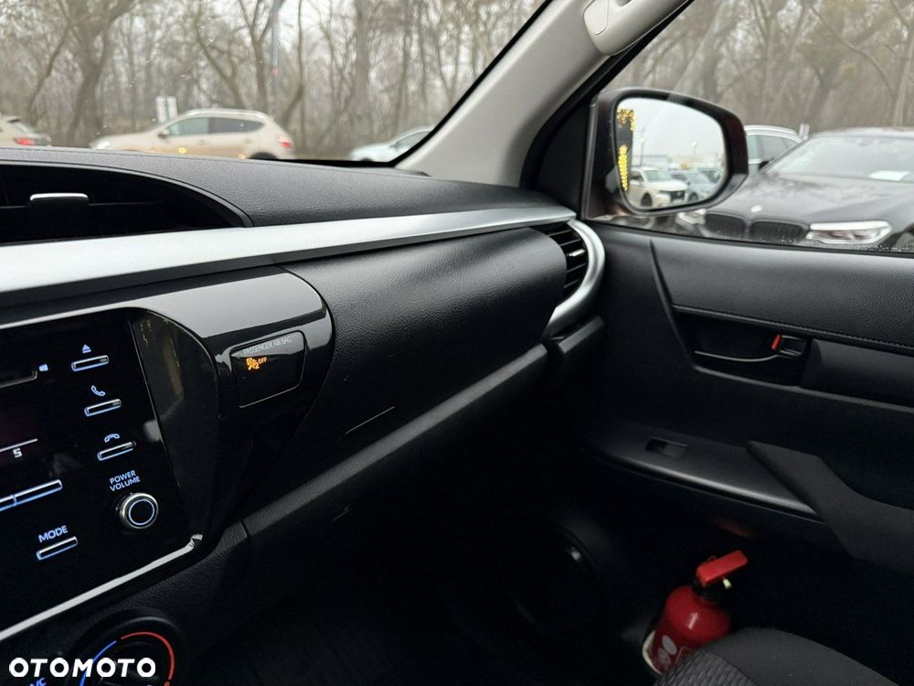 Toyota Hilux 2.4 D-4D Double Cab DLX 4x4 - 28