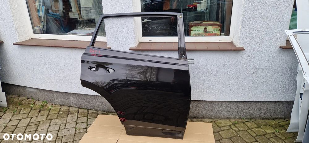 TOYOTA RAV4 2012- DRZWI TYŁ PRAWE CZARNE