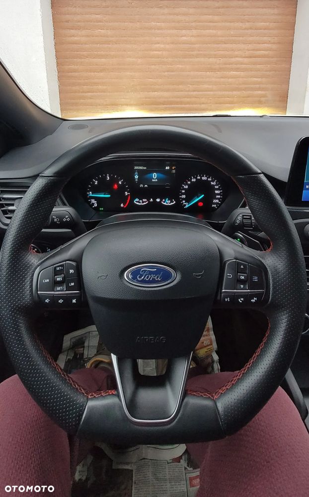 Ford Focus 1.5 EcoBlue Start-Stopp-System ST-LINE - 10