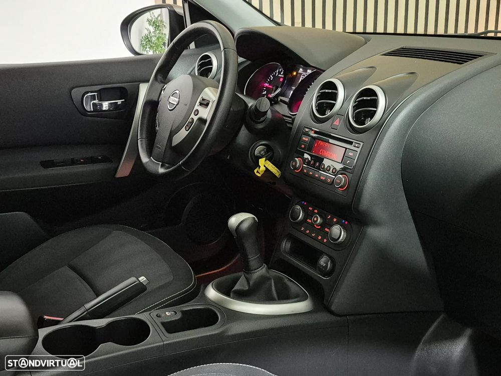 Nissan Qashqai 1.6 S&S Acenta - 24