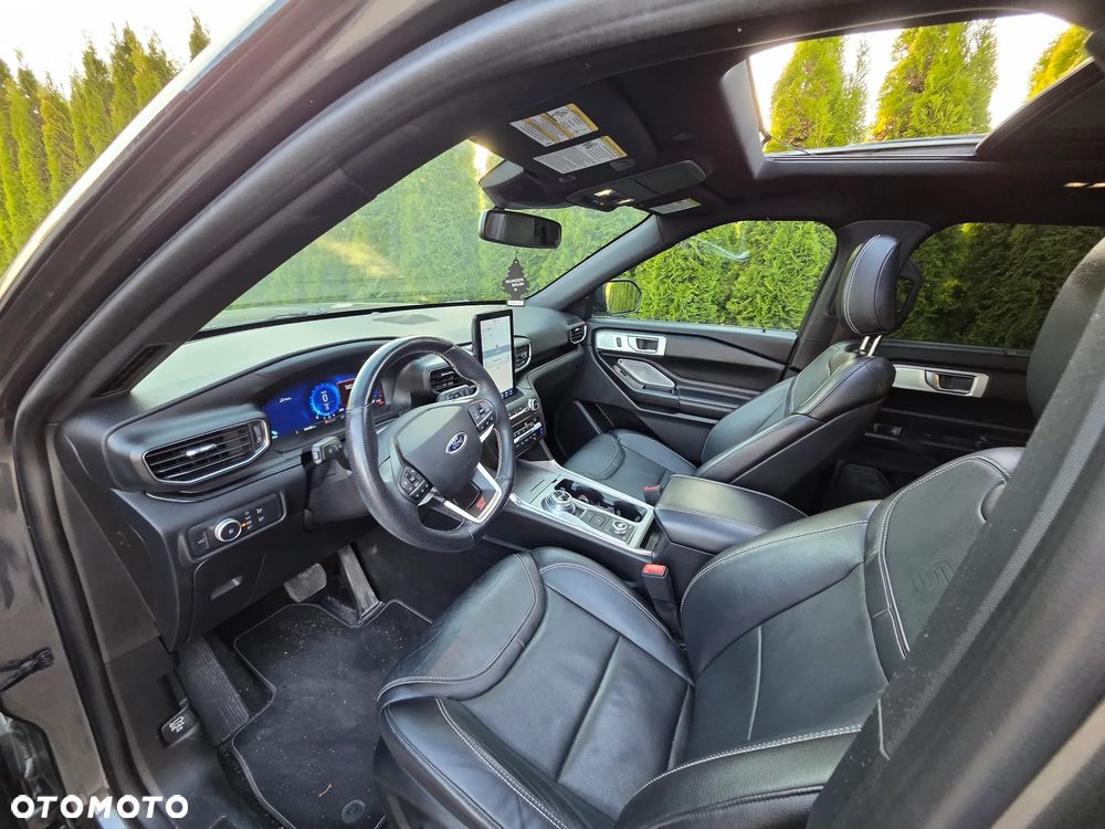 Ford Explorer - 9