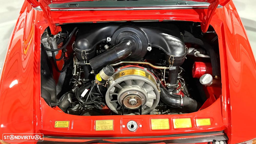 Porsche 911 Série F - 33