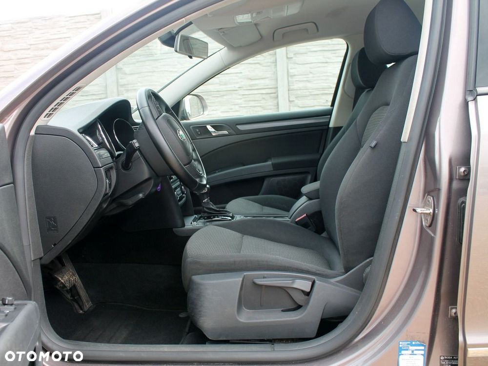 Skoda Superb - 16