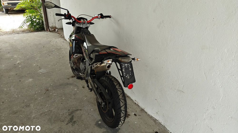 Aprilia SX - 8