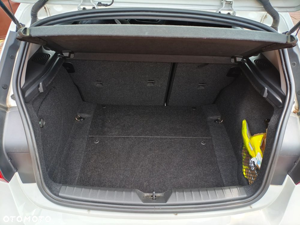 BMW Seria 1 - 29