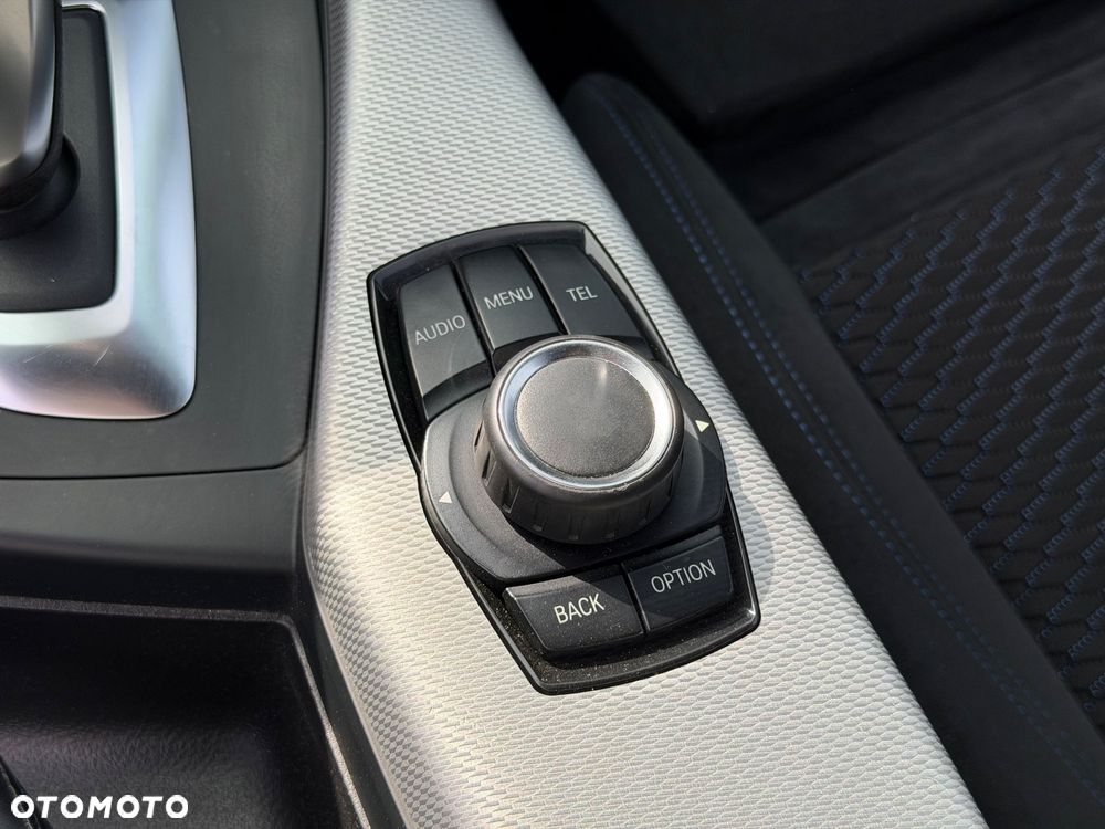 BMW Seria 1 125d Sport-Aut Sport Line - 27