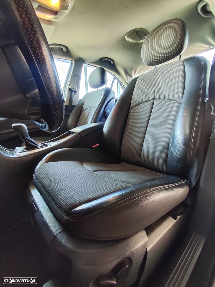 Mercedes-Benz E 220 CDi Avantgarde - 28