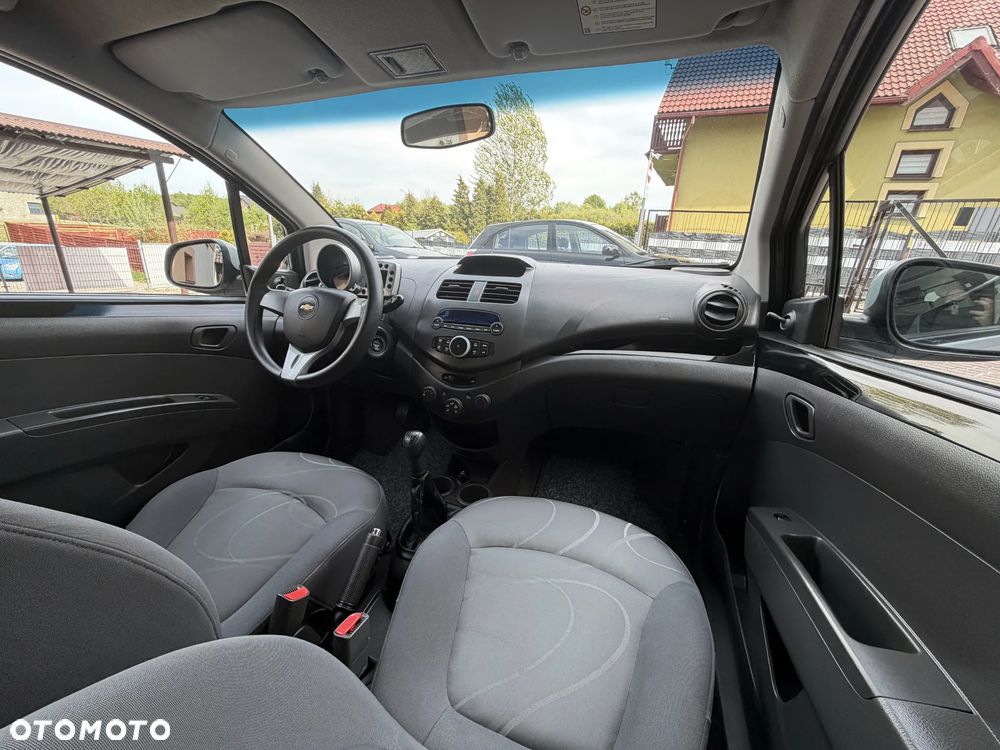 Chevrolet Spark 1.0 LT - 16