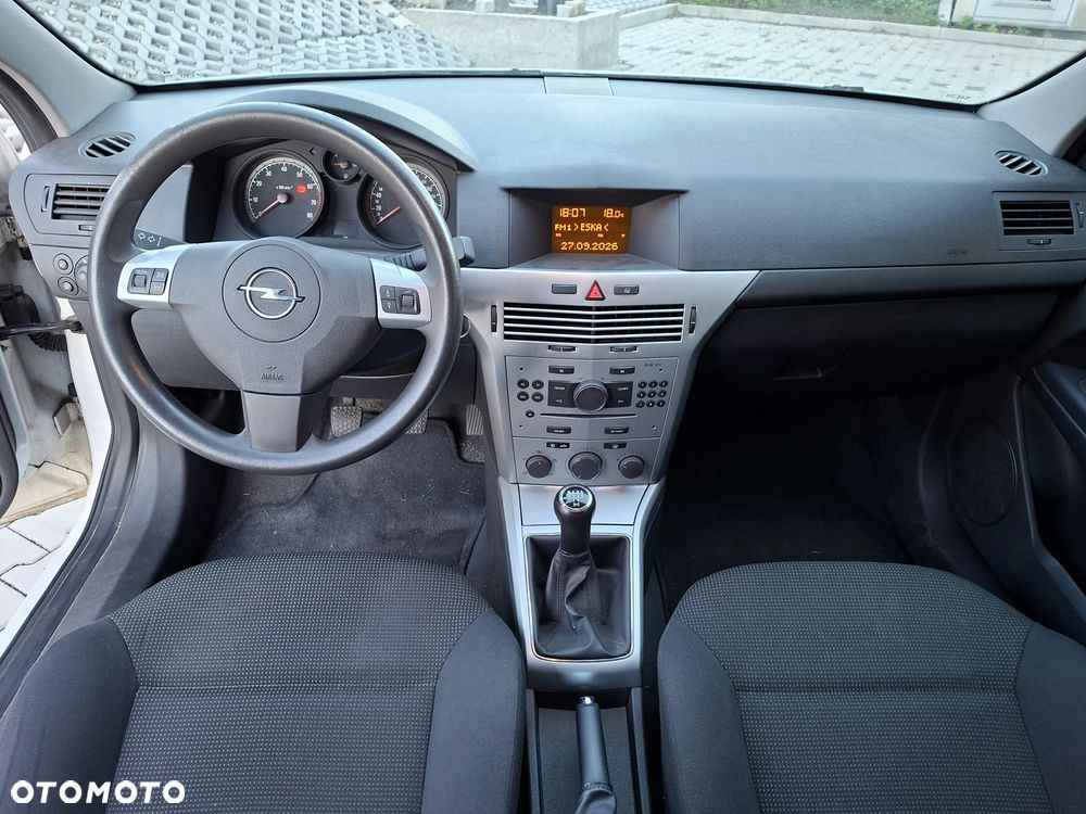 Opel Astra 1.4 - 8
