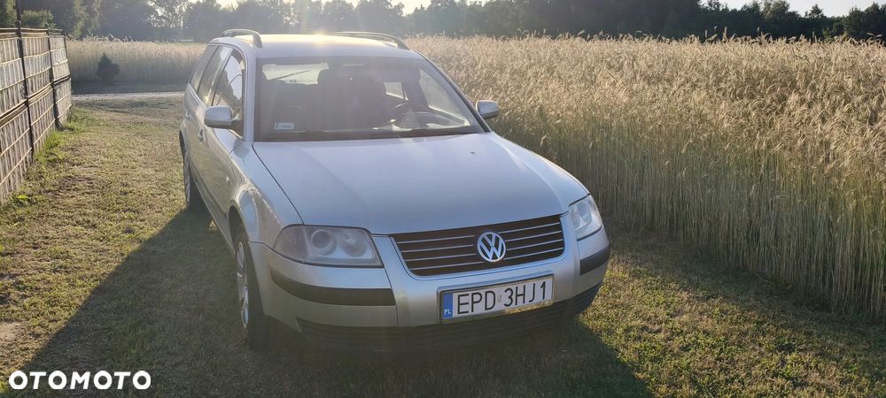 Volkswagen Passat 1.6 Comfortline - 3